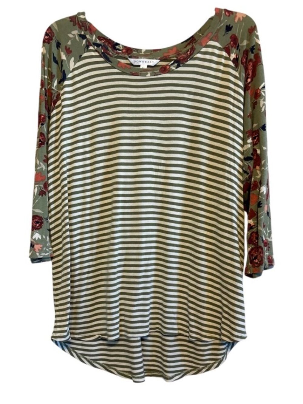 DownEast Casual 3/4 Sleeve Longer In Back Slimming Top Size XL